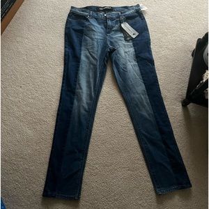 Brand NWT Karl Lagerfeld Women’s Two Tone Blue Skinny Jeans Size 10